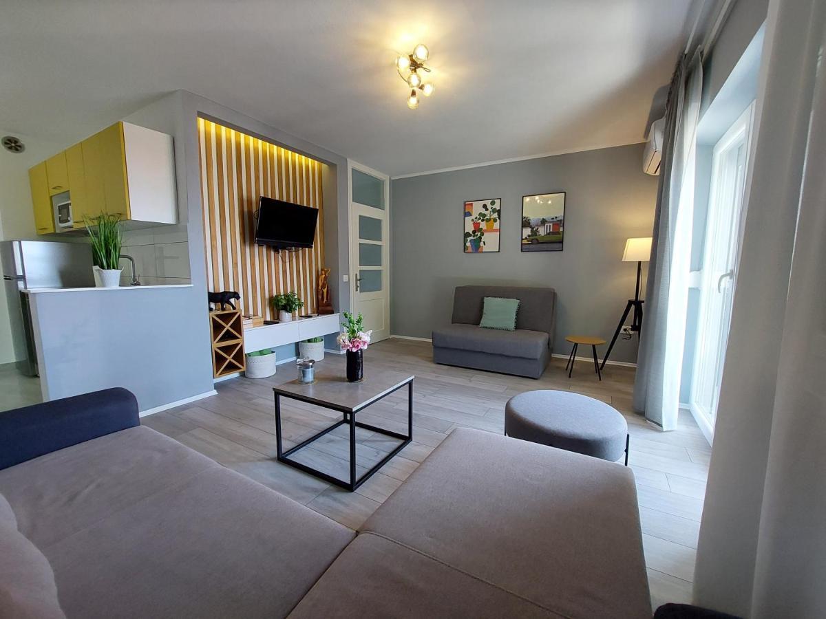 Apartment Vesel Малинска Екстериор снимка