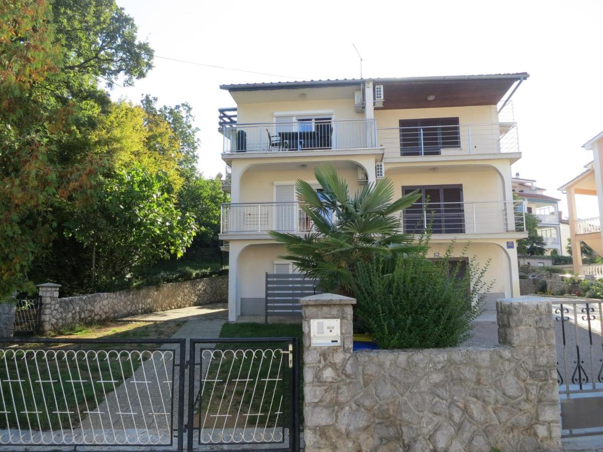 Apartment Vesel Малинска Стая снимка